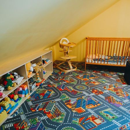Oaze Gimenei Apartment Pavilosta Luaran gambar